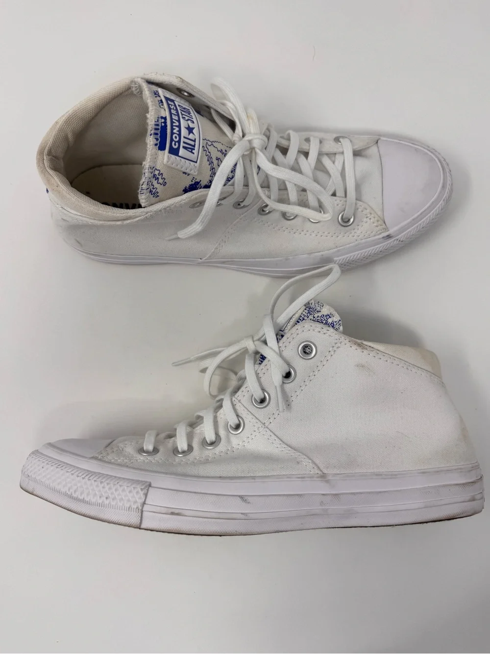 Converse gently used